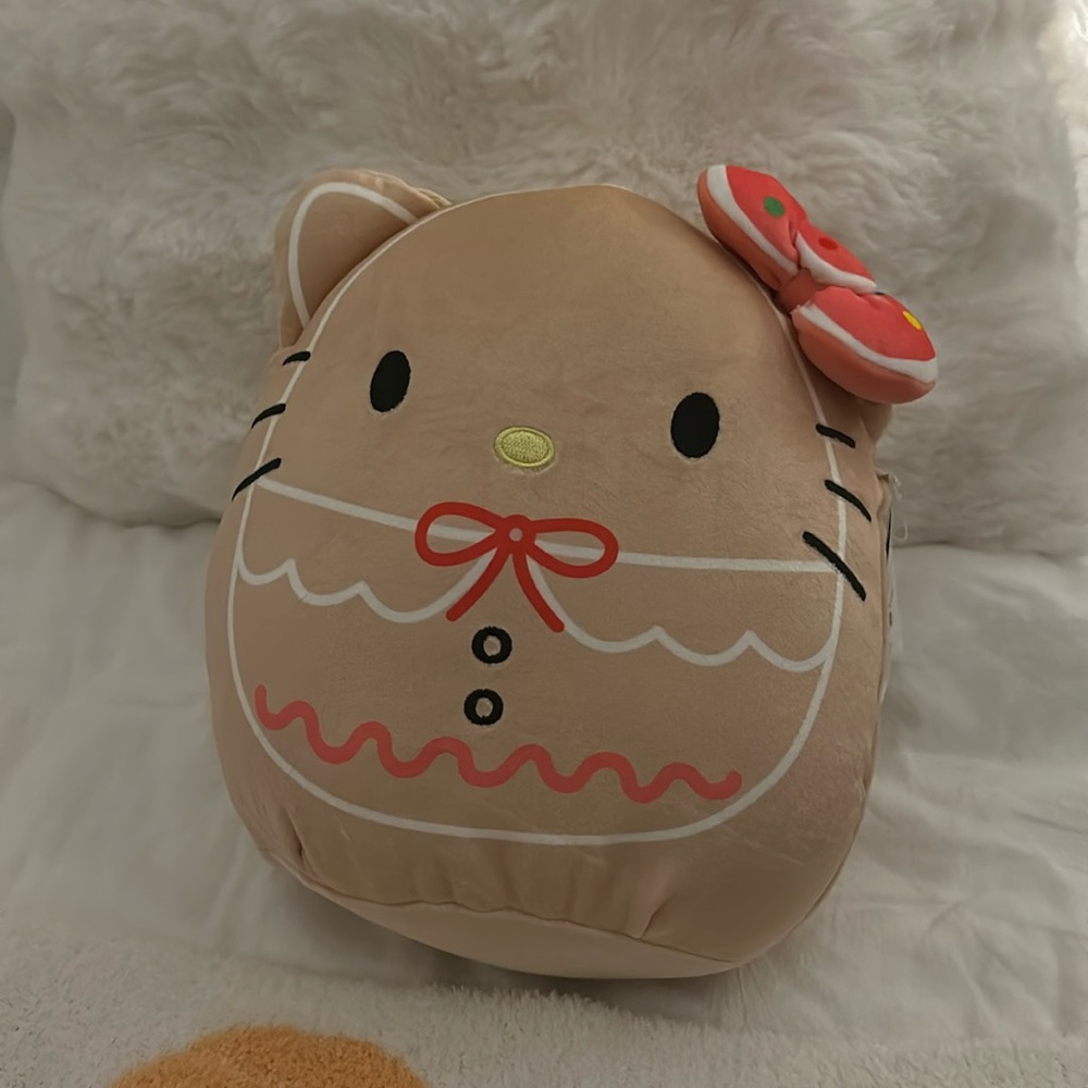 Hello Kitty squishmallow